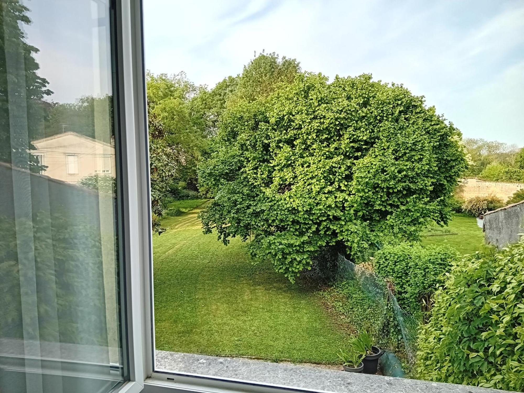 La Villa Camille La Crèche Kültér fotó